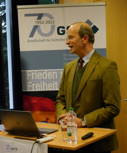 GenMaj a.D. Josef Blotz, Referent