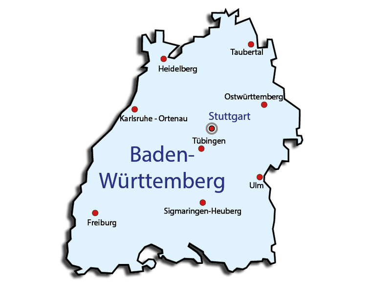 Karte von Baden-Württemberg mit der Hauptstadt Stuttgart und markierten Städten wie Heidelberg, Freiburg, Karlsruhe und Ulm.